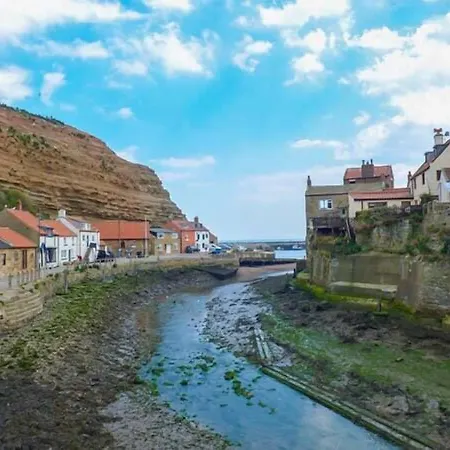 Broomhill View Staithes
