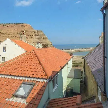 Broomhill View * Staithes